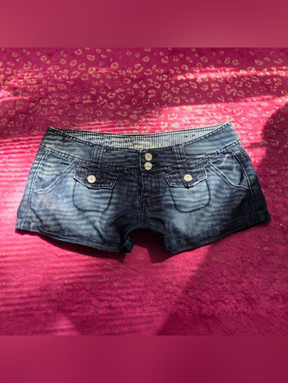 2000s Almost Famous lowrise blue denim shorts with button details Y2k Size 11